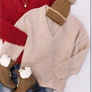 FUZZY OVERSIZED SWEATER